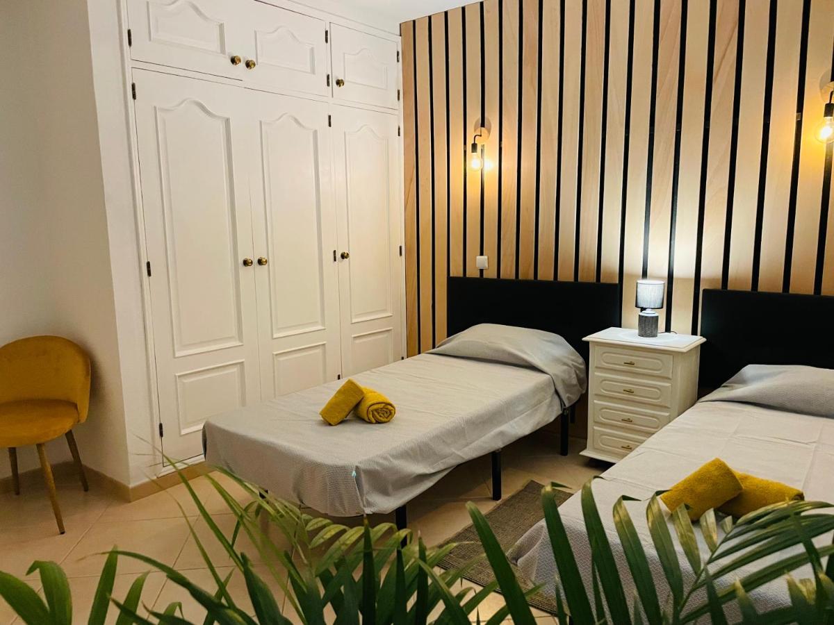 Travellers Guest house *