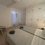 Travellers Guesthouse